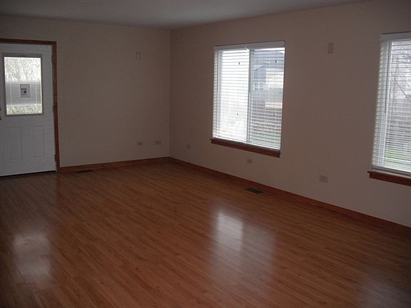 3rd image of 4224 Anthony Ln