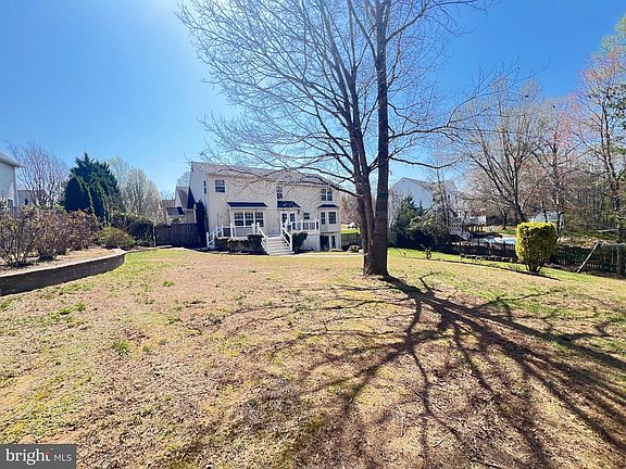 4th image of 1305 Leicester Dr
