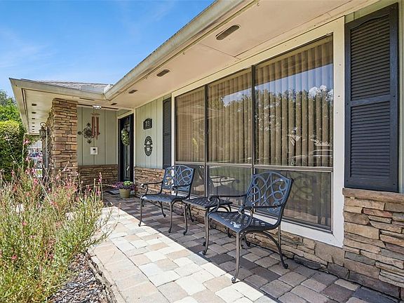 4th image of 783 KEENELAND PIKE
