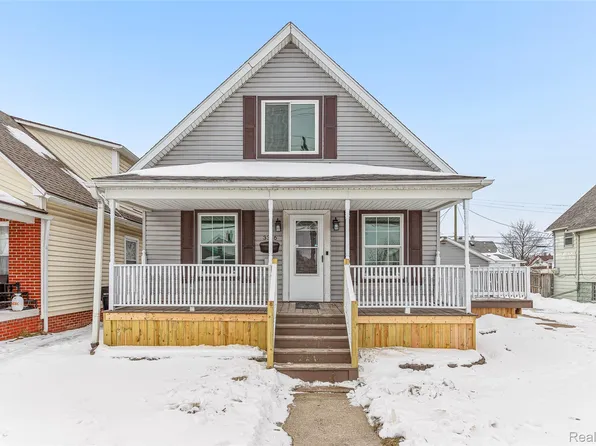 3366 11th St, Wyandotte, MI 48192