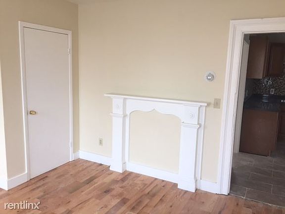 3rd image of 27 Stevens St Fl 1