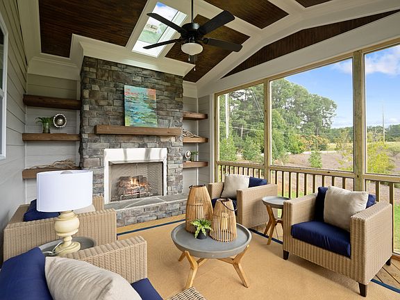 Images of the home are for illustrative purposes only and should never be relied upon