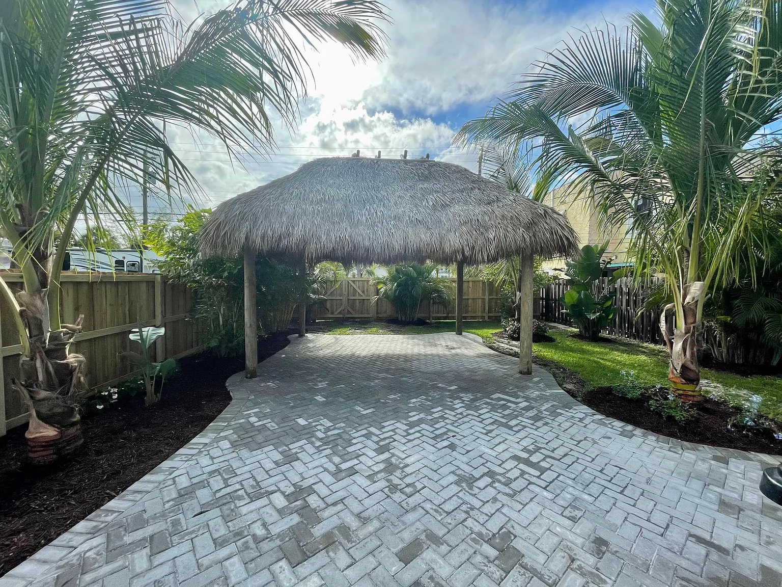 2 bed, 1.0 bath, 840 sqft, $2,950 — Photo 3