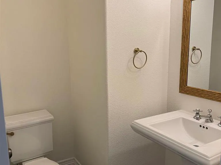 1472 Canoe Creek Way — Photo 13