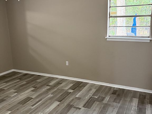 4th image of 114 Arthur Ct