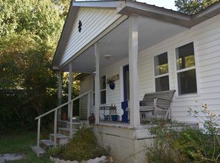 214 Spring St, Linden, TN 37096