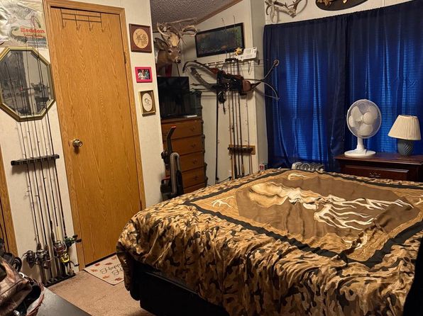 317 Ashford Ln, Hereford, PA 18056