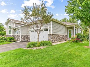 2354 Lemay Shores Dr, Mendota Heights, MN 55120