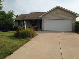1271 N Hickory Hills Rd, Germantown Hills, IL 61548