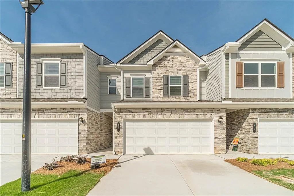 3 bed, 2.5 bath, 1730 sqft, $2,150 — Photo 2