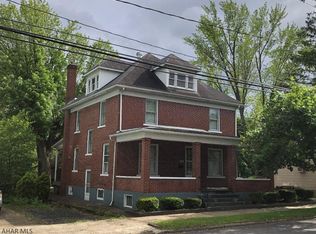 252 E Main St, Everett, PA 15537