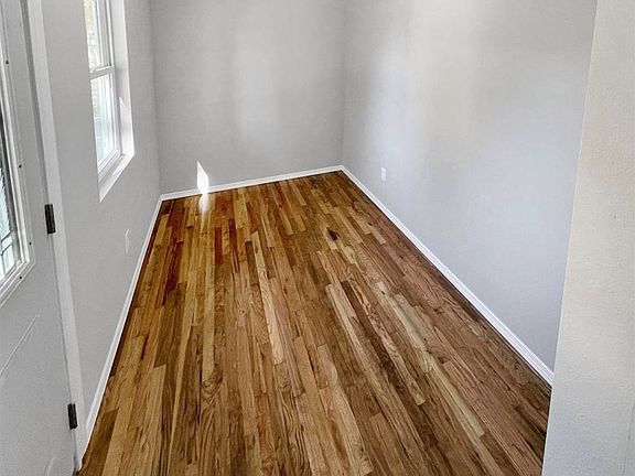 5th image of 507 Missouri Ave