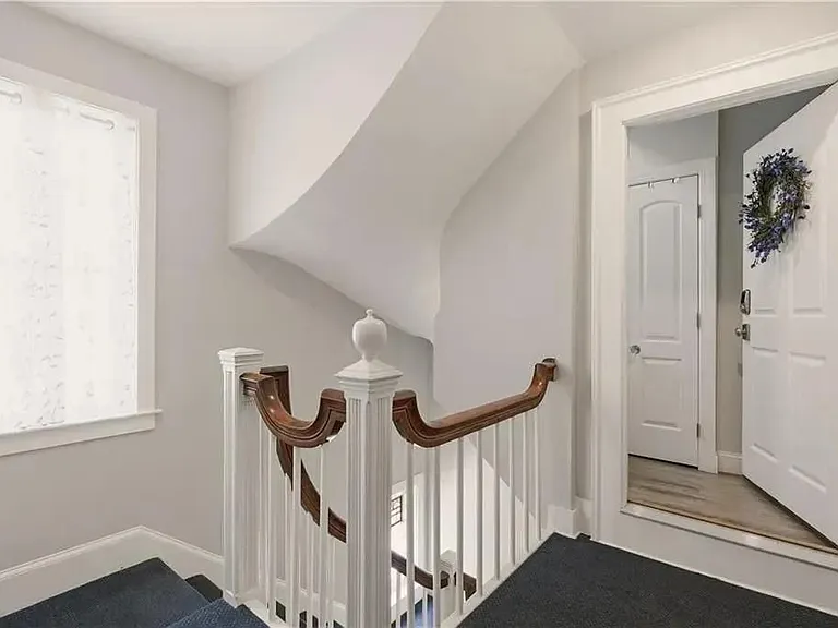 419 Broadway St #5 — Photo 14