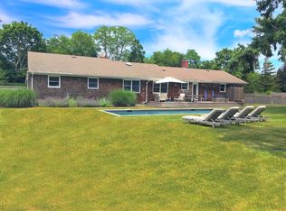 2 Rebel Dr, Blue Point, NY 11715
