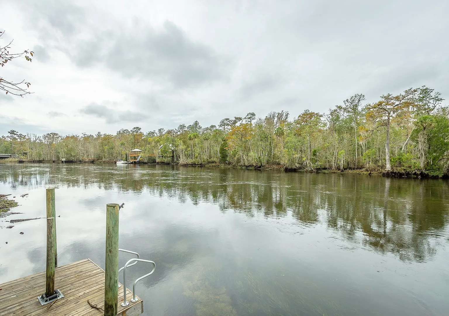 Wakulla River Retreat Vacation Rental — Photo 1