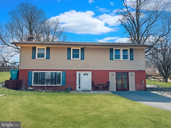 8325 Walter Martz Rd, Frederick, MD 21702