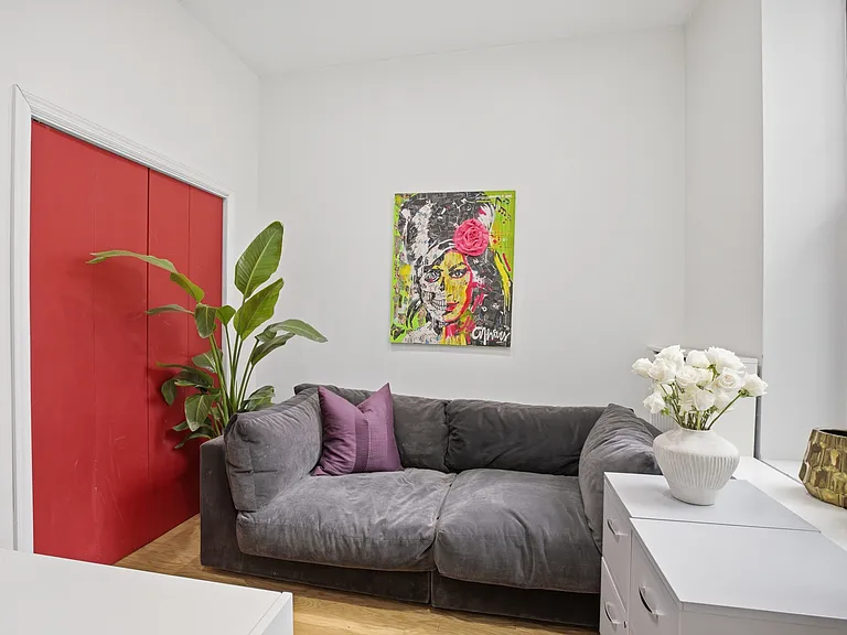 35 E 20th St #6B — Photo 6