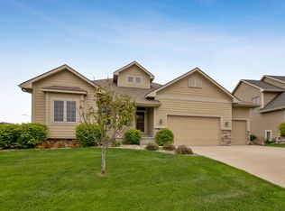 4202 161st St, Urbandale, IA 50323