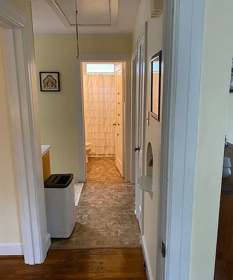 2408 Glendale Ave — Photo 16