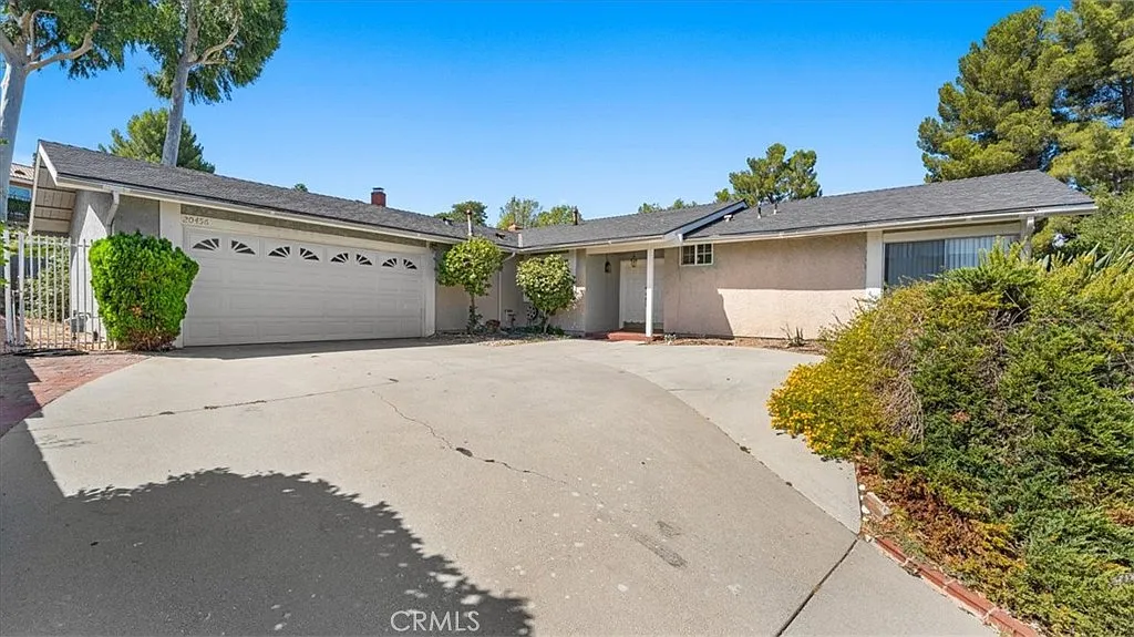 4 bed, 2073 sqft, $3,700 — Photo 1