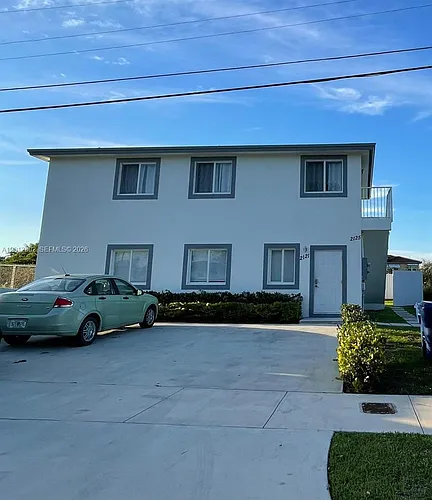 2121 NW 72nd St #2121 Photo 1