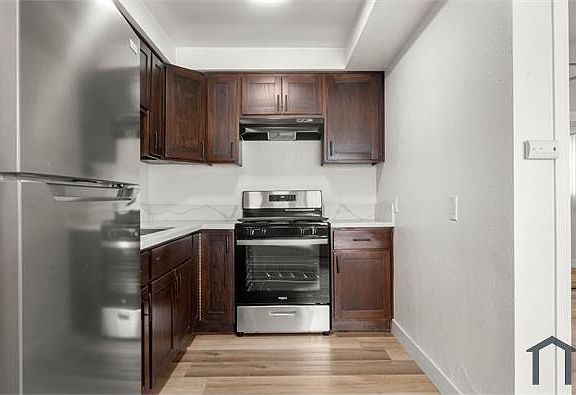 2nd image of 3206 W 60th St APT 8