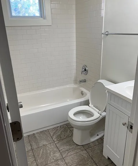 Tiled bath