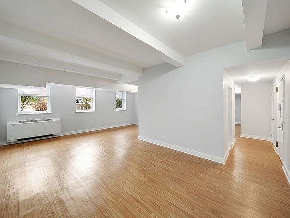 2nd image of 1540 Pelham Pkwy S #L1