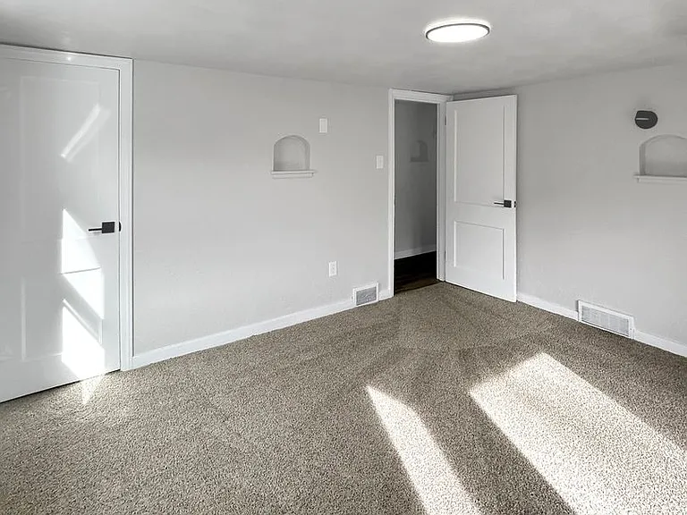 62 Noblestown Rd — Photo 54