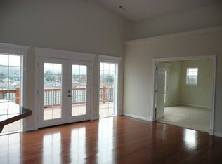 589 N Heights Dr, Eagle Pt, OR 97524