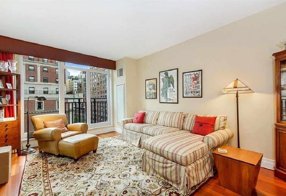 1st image of 45 Park Ave APT 902