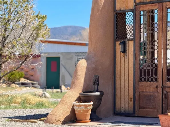 104 County Road 496, Counselor, NM 87018