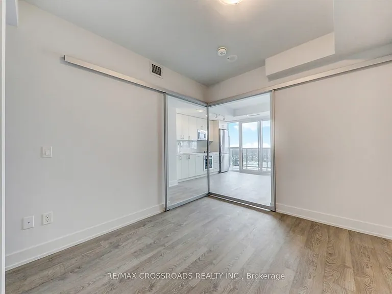2550 Simcoe St N #1021 — Photo 17
