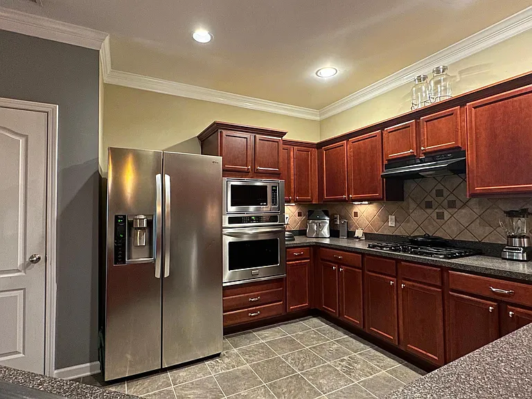 510 Camden Yards Way — Photo 2