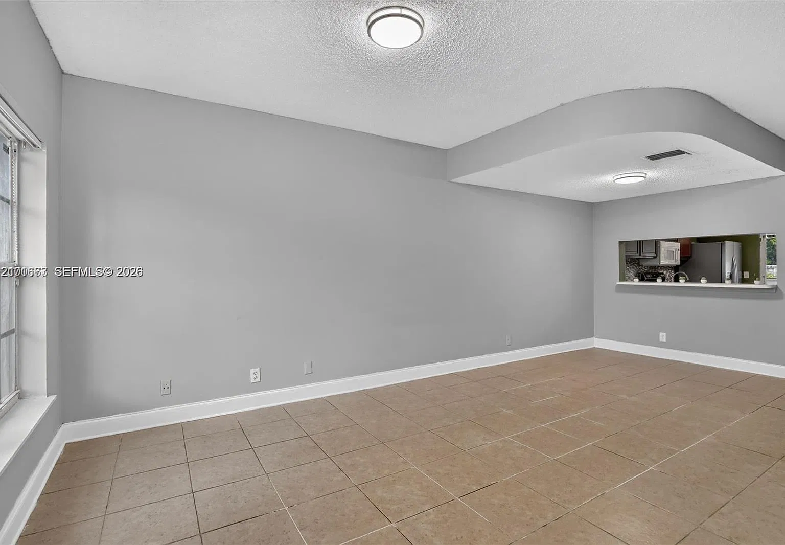 Banyan Oakridge Commercia — Photo 3