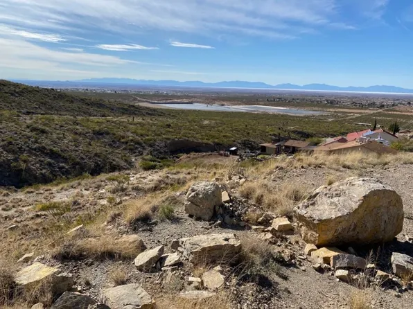 42 Lake View Dr, La Luz, NM 88337