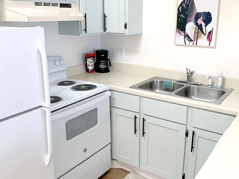 1851 Colony Dr #5 — Photo 8