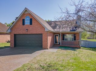 624 Creekfront Dr, Mount Juliet, TN 37122