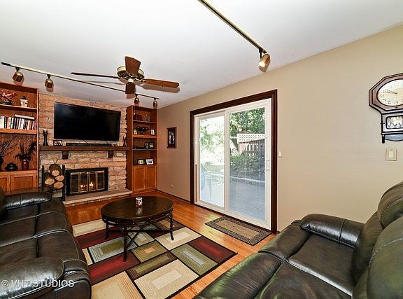 5th image of 736 Holly Dr
