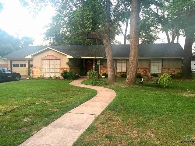 1st image of 3300 Lynnwood Dr