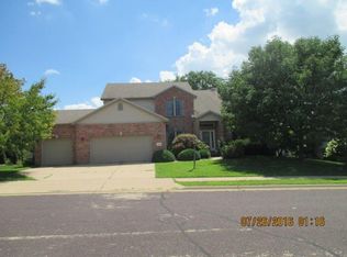 2112 W Broadland Dr, Dunlap, IL 61525