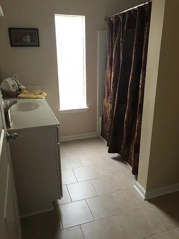 2203 Regency Ct — Photo 7