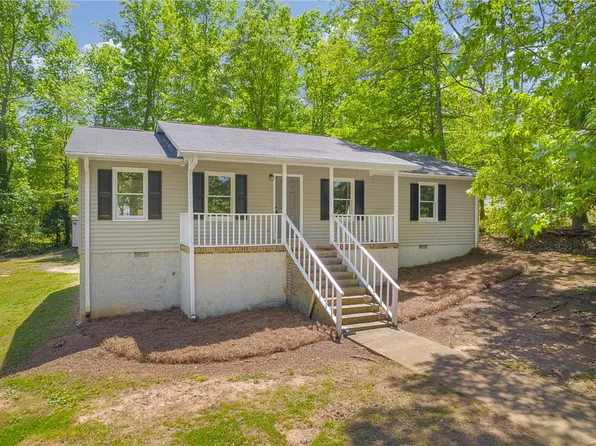 102 Kilgore Ave, Williamston, SC 29697