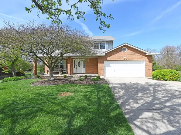 7426 Sussex Dr, West Chester, OH 45069