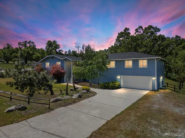 27811 Preakness Dr, Tehachapi, CA 93561