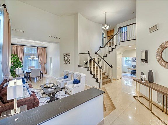 4th image of 27439 Whitefield Pl