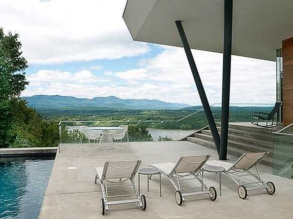 2nd image of 70 Dogwood Dr