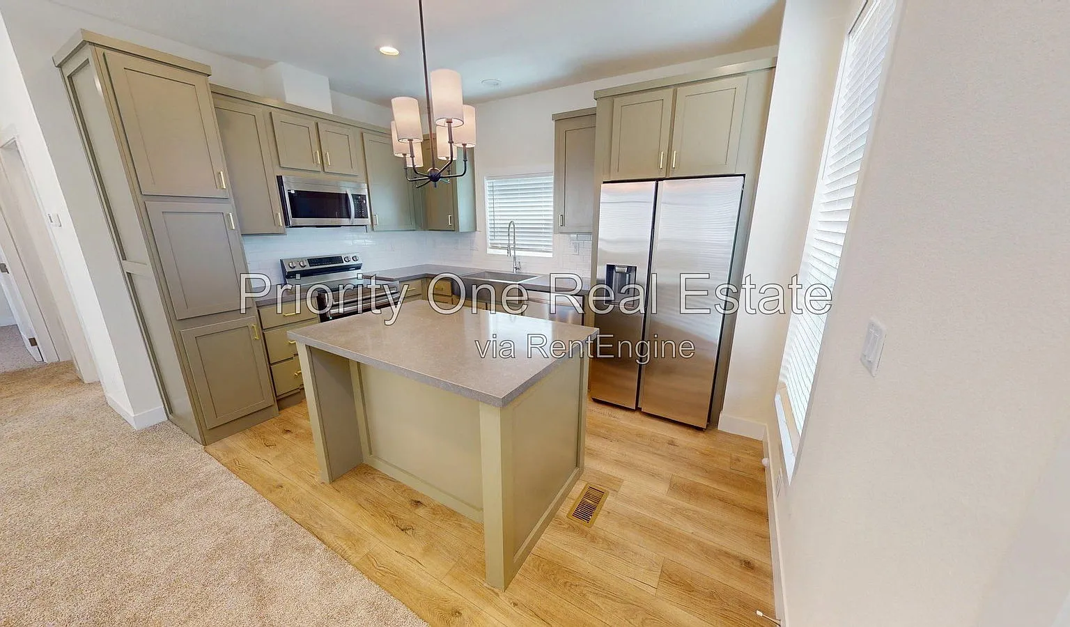 2 bed, 1.0 bath, 600 sqft, $3,000 — Photo 4