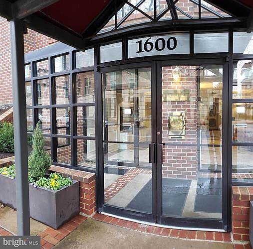 1st image of 1600 Prince St APT 609