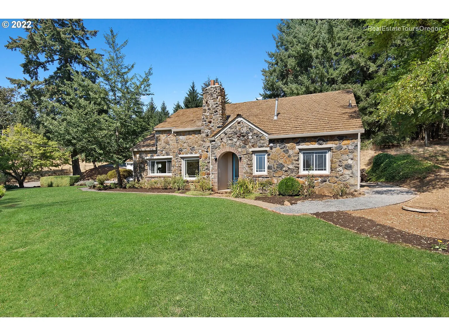 16232 NE Wilkerson Way photo 1